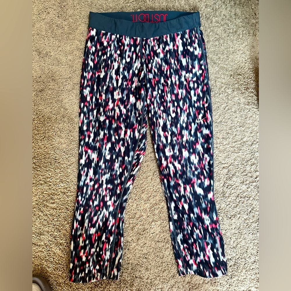 Nike Multicolor Patterned Leggings